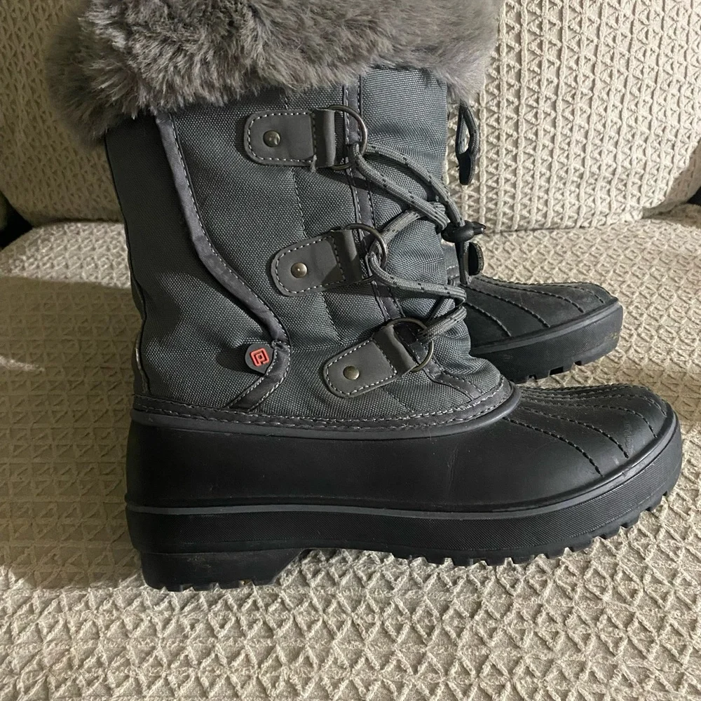 Dream Pairs Gray and Black Winter Boots - Picture 2 of 8